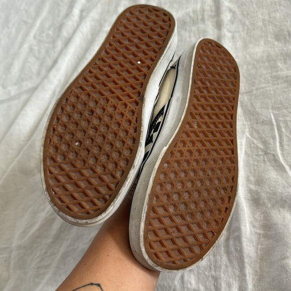 Checkered Vans - Picture 2 of 7